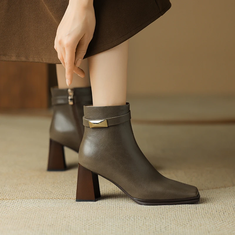 缘曦方头真皮短靴粗跟高跟鞋秋冬方头高跟短靴时尚女鞋粗跟短靴