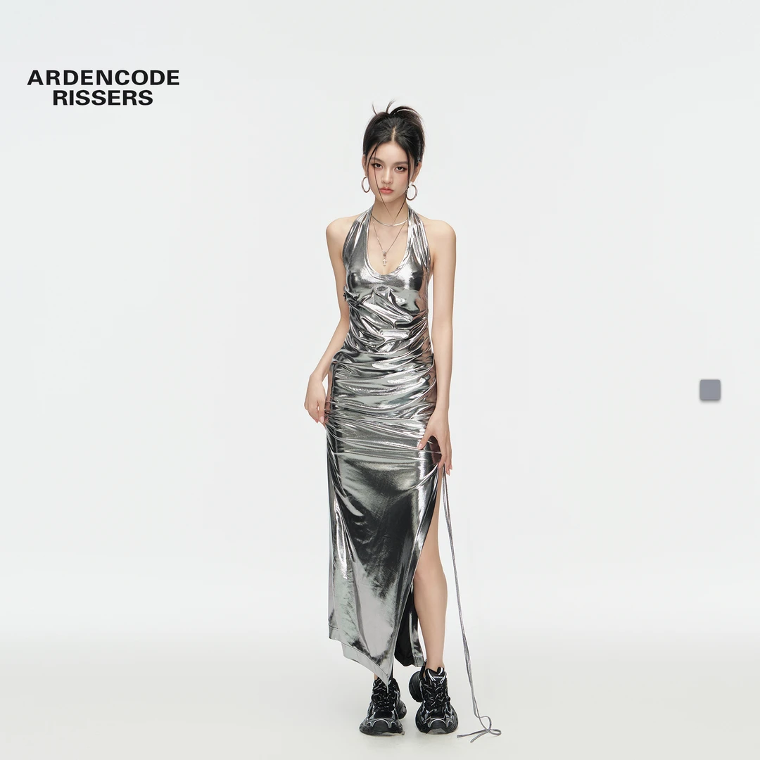 ARDENCODE 2024夏季新款刺绣包臀亮银金属挂脖吊带连衣裙长裙