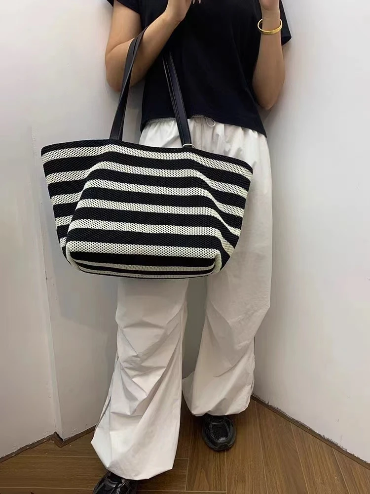 9799-XZ黑白休闲包