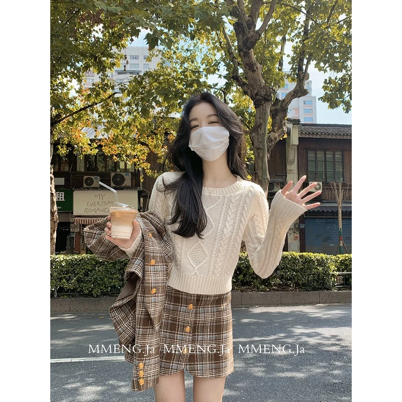 MMENGJA」治愈系毛衣 奶白色麻花设计套头毛衣女圆领上衣可内搭