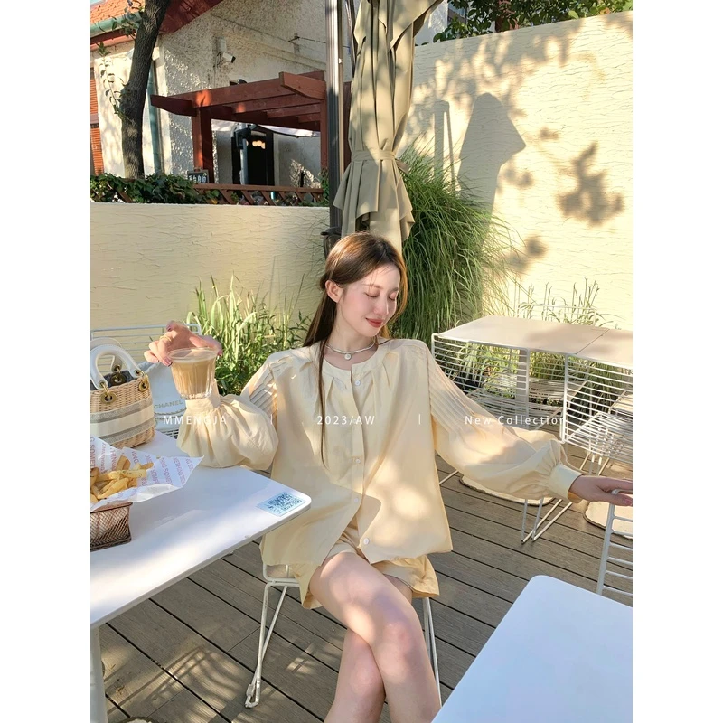 萌萌Ja」风铃木 鹅黄色长袖衬衫女上衣直筒短裤简约风时髦套装