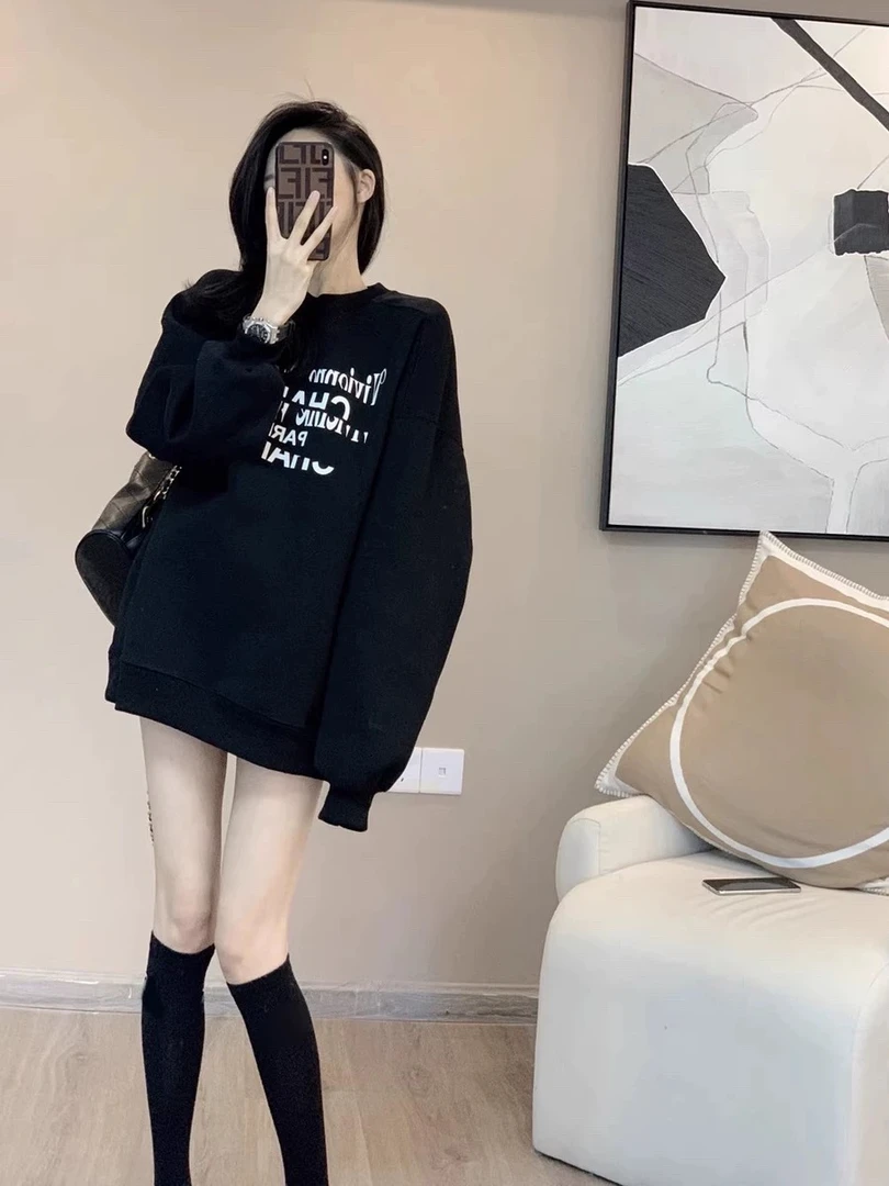 韩系穿搭设计感字母印花小众上衣女2024早秋新款慵懒风黑色卫衣女