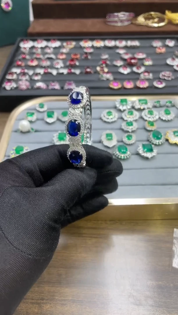 【闪购商品】蓝宝石手镯银S925镶嵌115拍2单