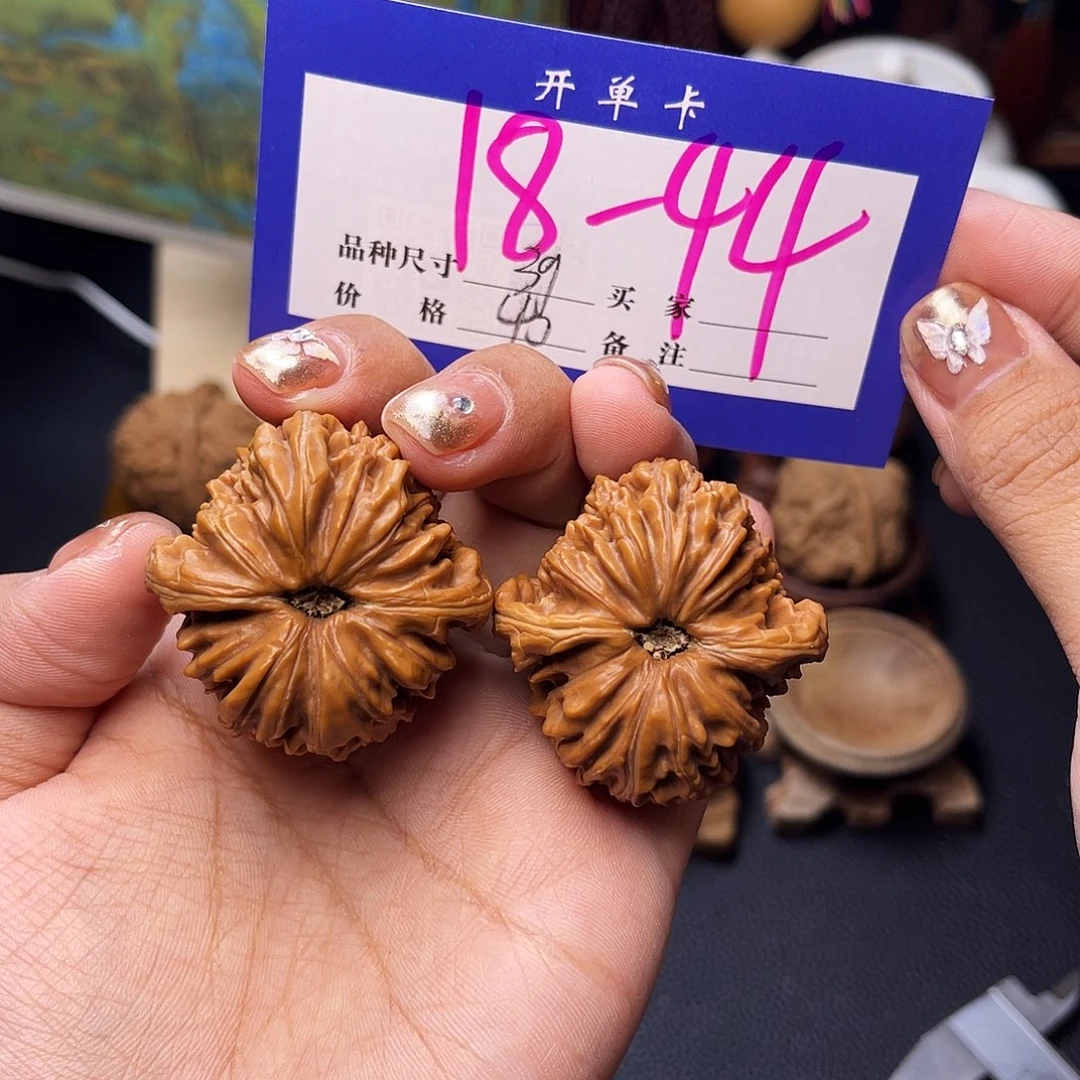 桃核吊坠四座楼39尺寸y