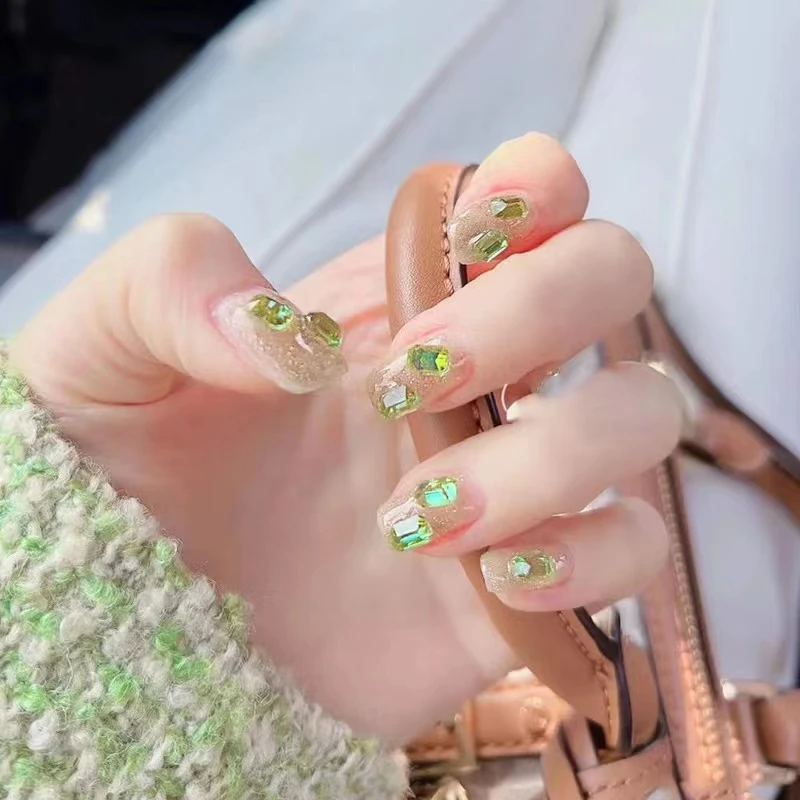 (短款）爆闪清凉绿钻穿戴美甲