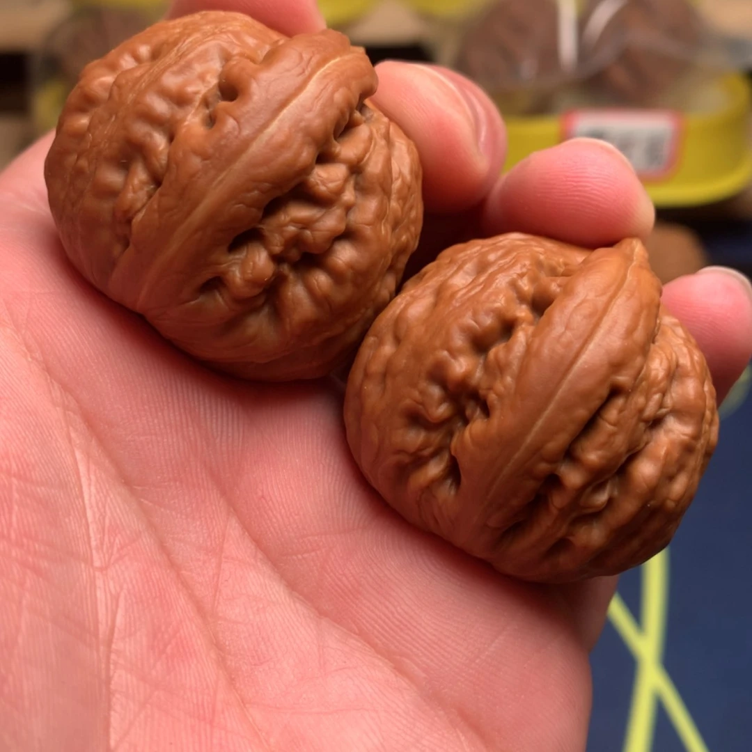 【闪购商品】文玩核桃把件绿***驴38霸王龙