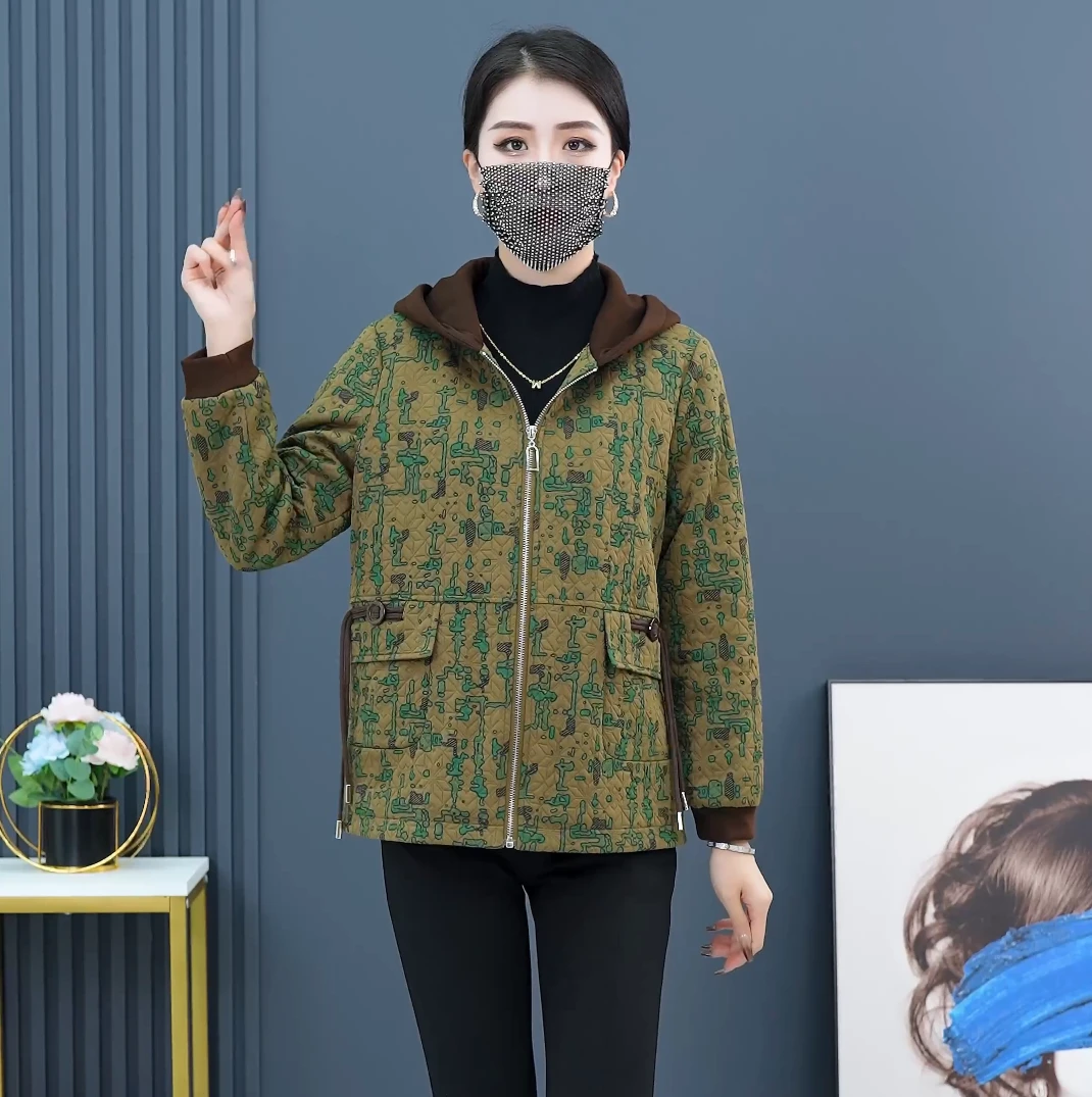 2024新款中老年妈妈秋冬装外套加绒加厚休闲连帽夹克时尚洋气上衣