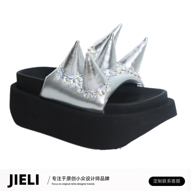 高奢品牌新款小众设计真皮重工独角兽松糕底拖鞋9403