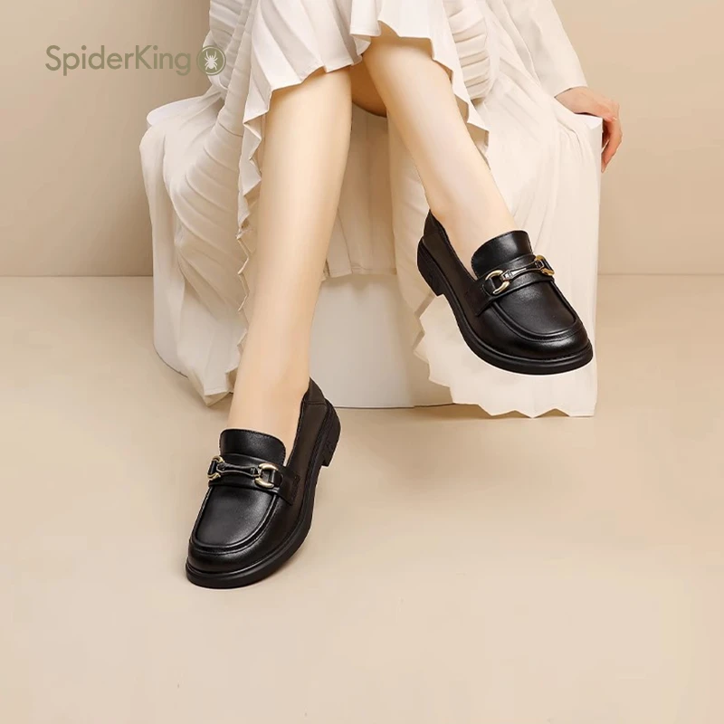 蜘蛛王2023秋季新款乐福鞋女金属扣装饰时尚经典百搭软底舒适单鞋