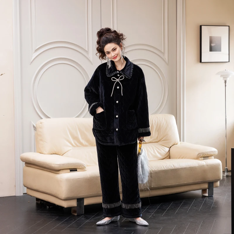 AUDREYWANG璀璨星空春秋保暖加绒宽松冬款秋冬季绗棉睡衣套装9517