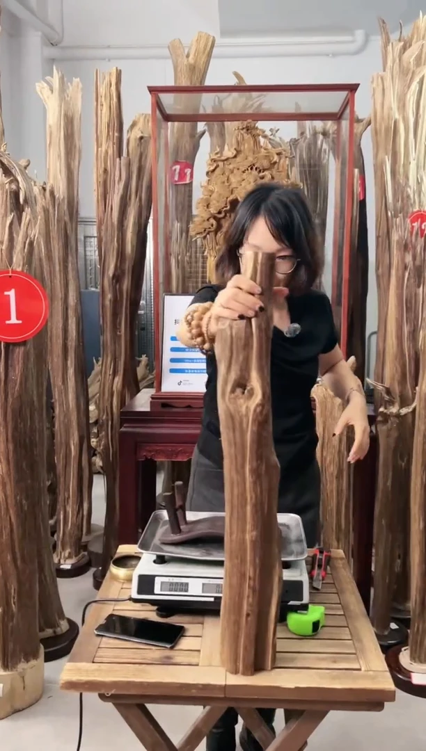 【闪购商品】沉香摆件沉香摆件+底座86