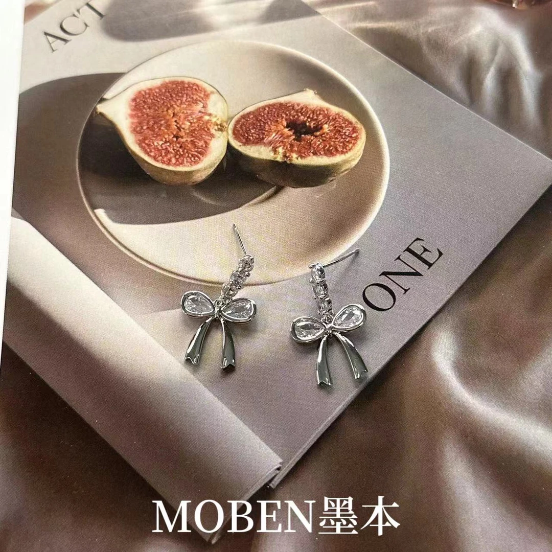 铜合金耳饰 墨本【甜蜜情话】满钻蝴蝶结耳钉冷淡风小众设计耳饰