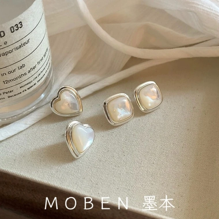 铜合金耳饰 墨本【心意】气质法式高级感爱心设计款耳环