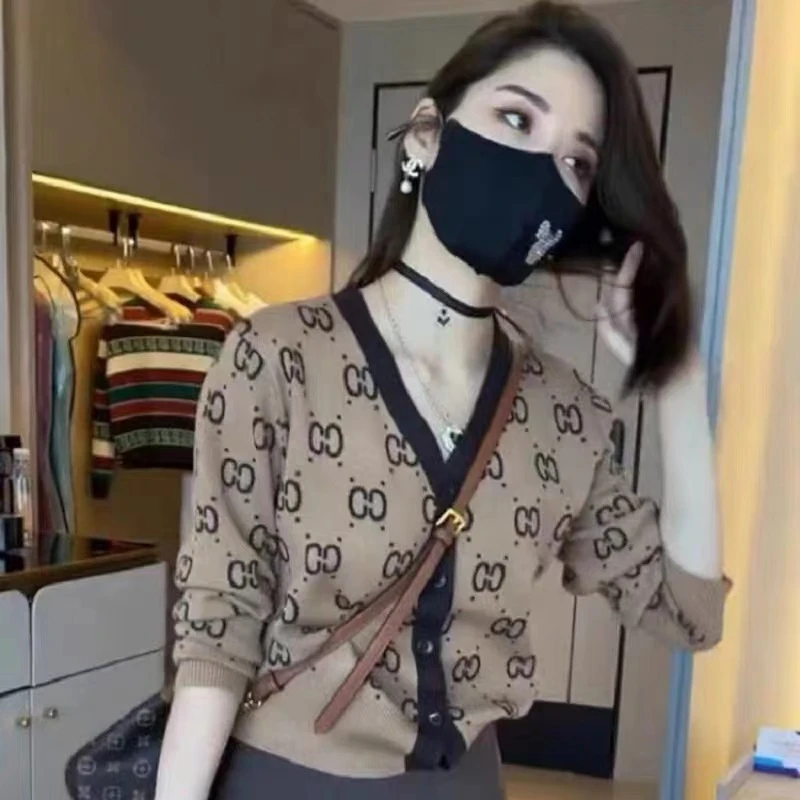洋气小香风女士毛衣外套2022新款V领针织开衫外穿披肩短款上衣潮