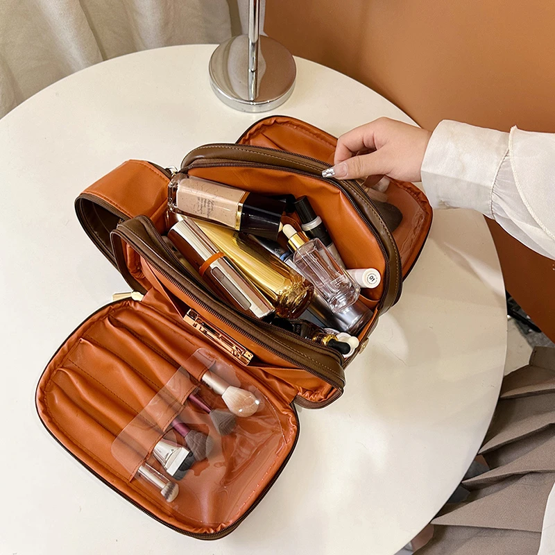 化妆包网红爆款2024高级感美拉德多功能便携旅行化妆品收纳包手提