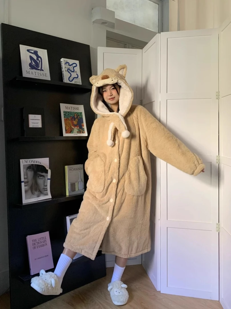 可爱卡通连帽珊瑚绒睡衣女款冬季新款长袖加厚毛绒睡袍家居服睡裙