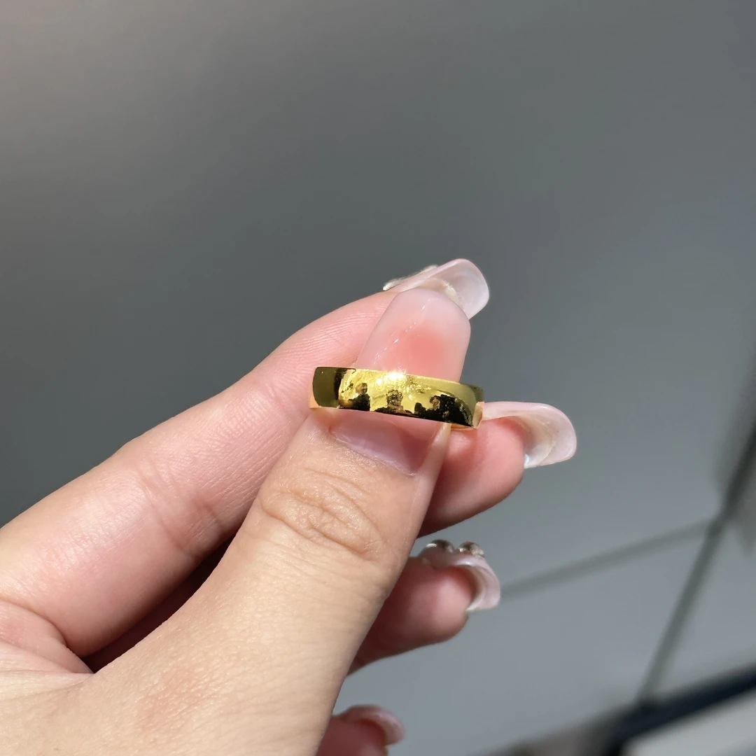 足金泥鳅背亮宽面