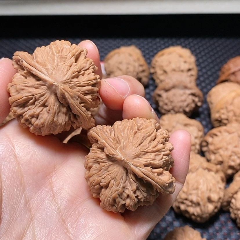 【闪购商品】文玩核桃吊坠得*缘