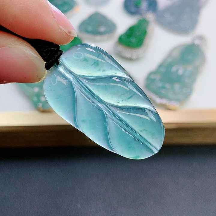【闪购商品】翡翠颈饰未镶嵌翡翠