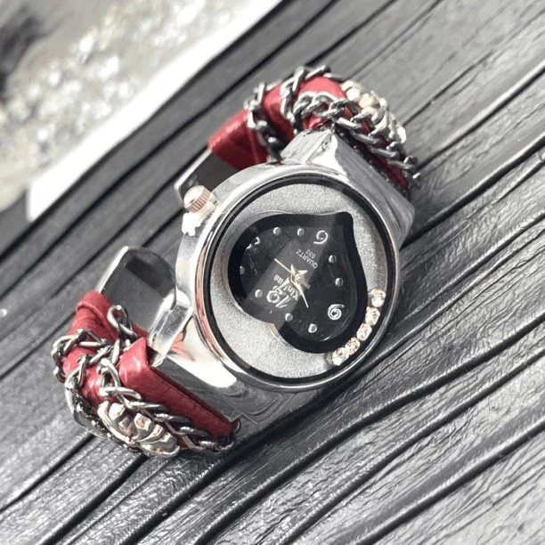 03044大绮原创黑色爱心圆形手表拼红色皮质手镯手表