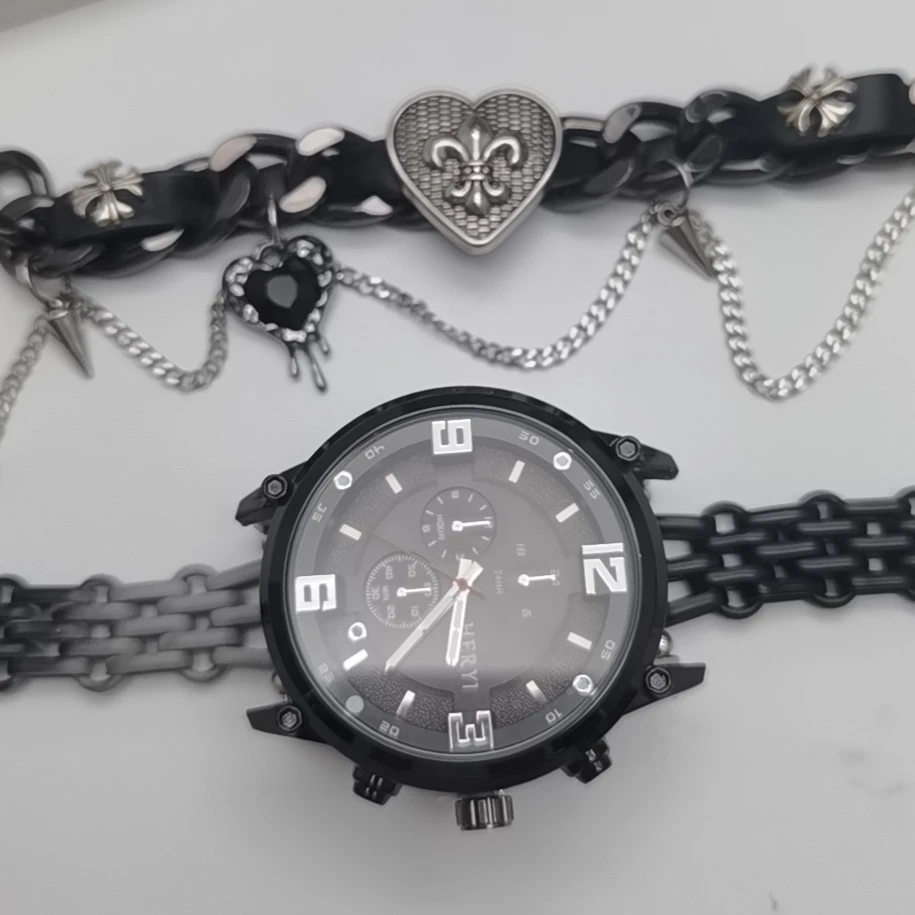 03316大绮原创立体大圆盘灰色手表废土风手链手表