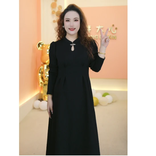 【胖大心】大码女装时尚气质显瘦遮肉复古气质盘扣连衣裙26878757