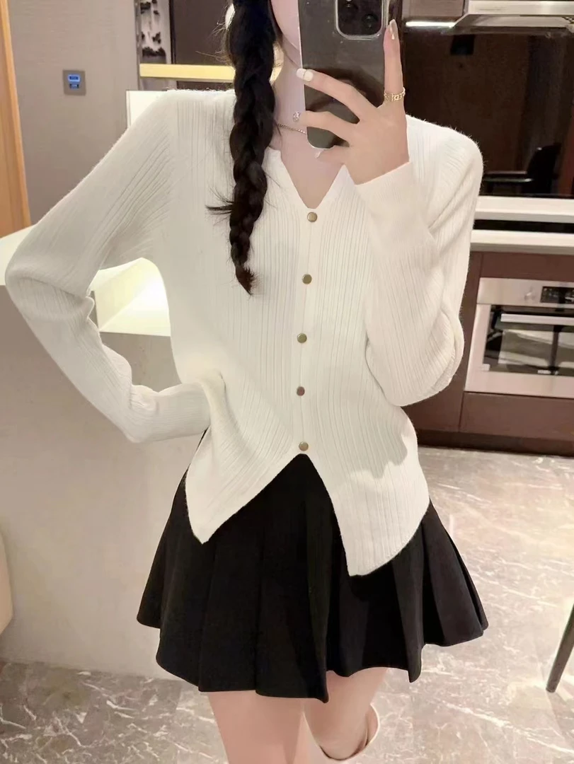 显瘦洋气百搭单排扣扣子开叉安迪绒针织衫秋冬新款上衣女