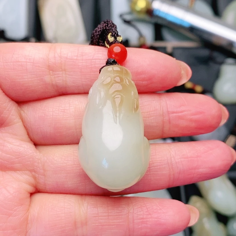 【闪购商品】和田玉颈饰未镶嵌今****么