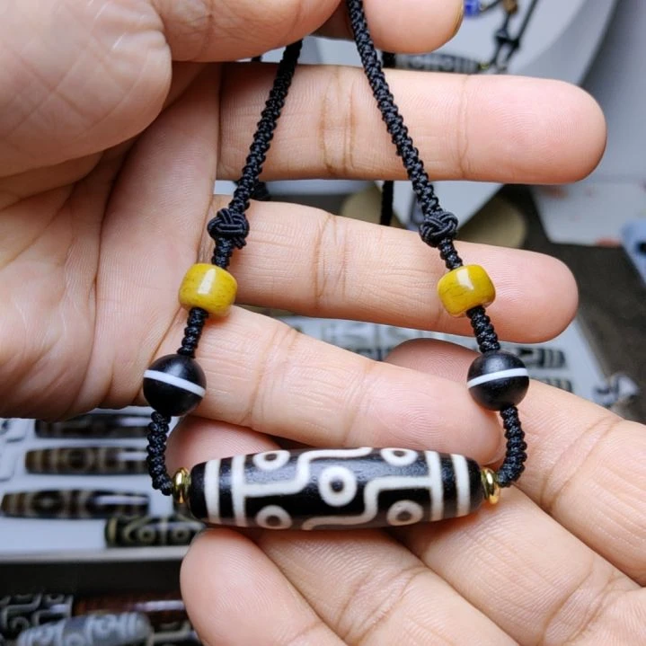 玛瑙/玉髓颈饰未镶嵌X***z