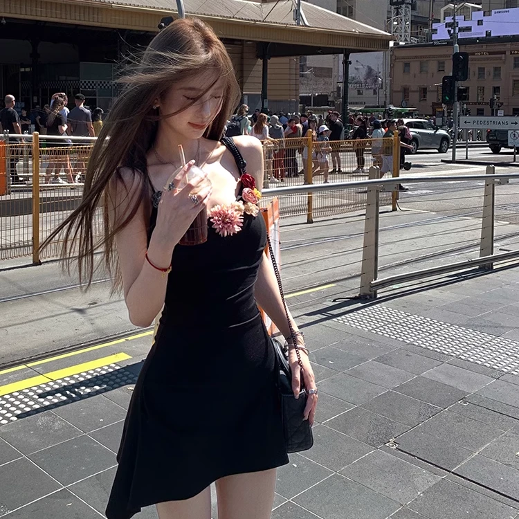 轻奢多价格链接~~连衣裙收腰修身短款赫本风包臀设计感气质性感