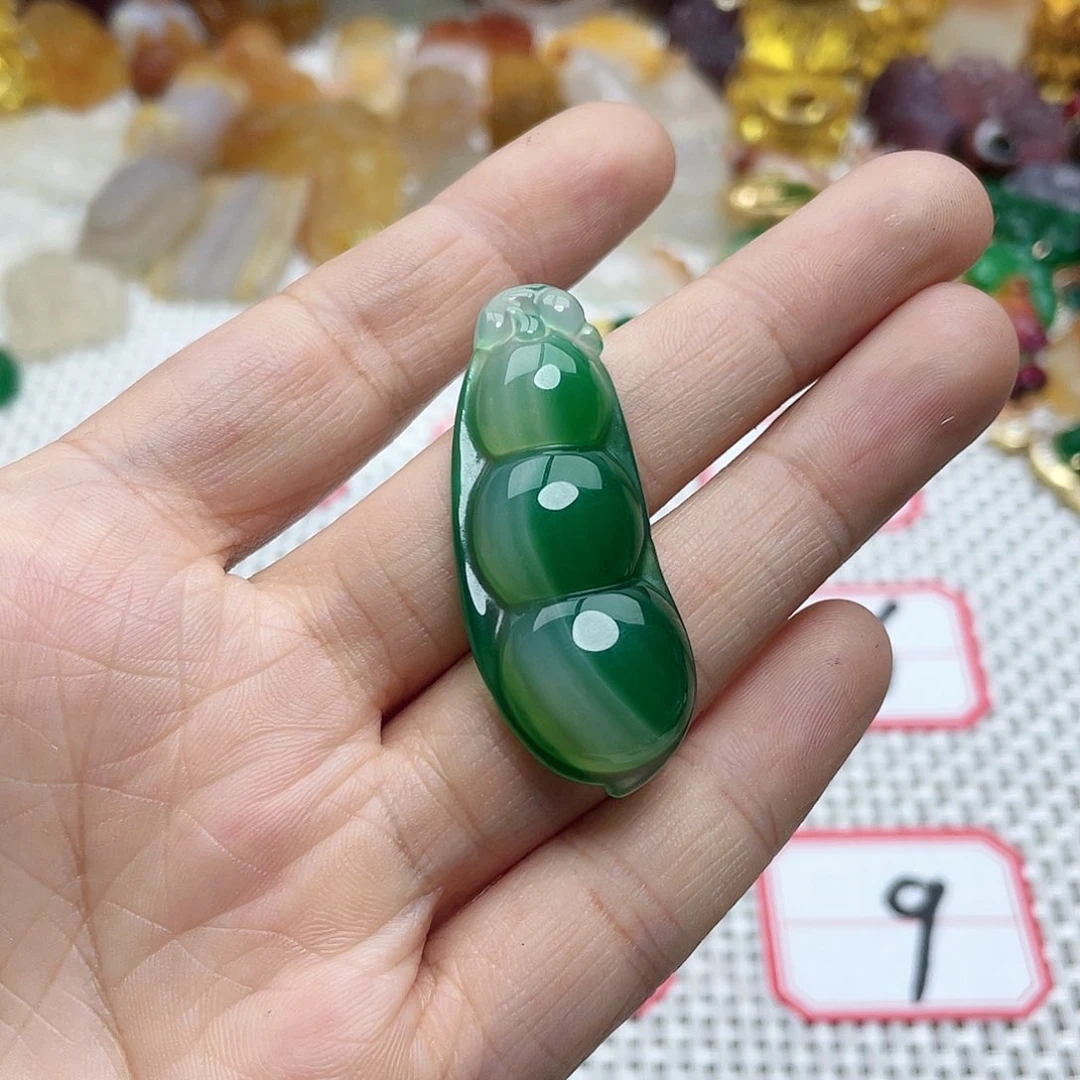 玛瑙/玉髓颈饰合金路****卉