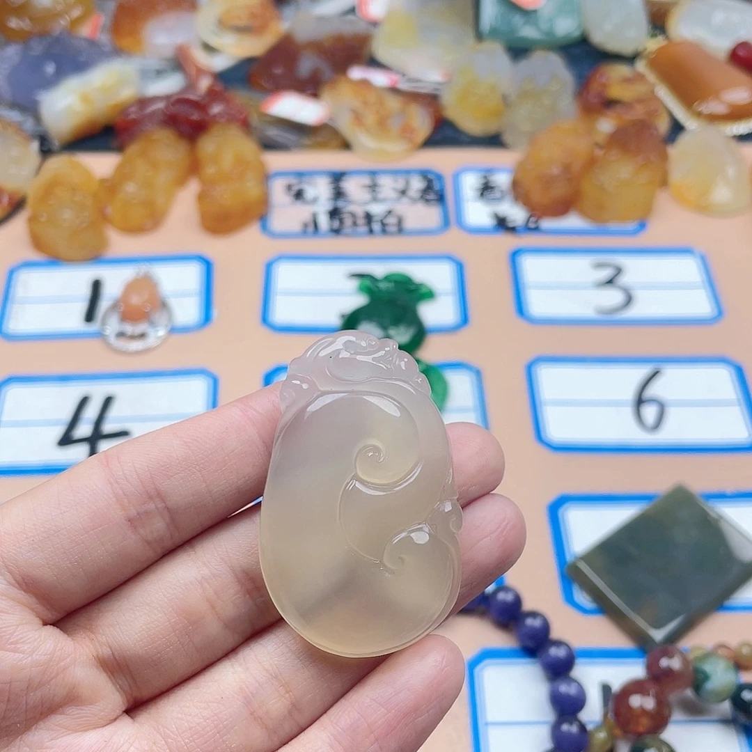 玛瑙/玉髓颈饰合金如****真