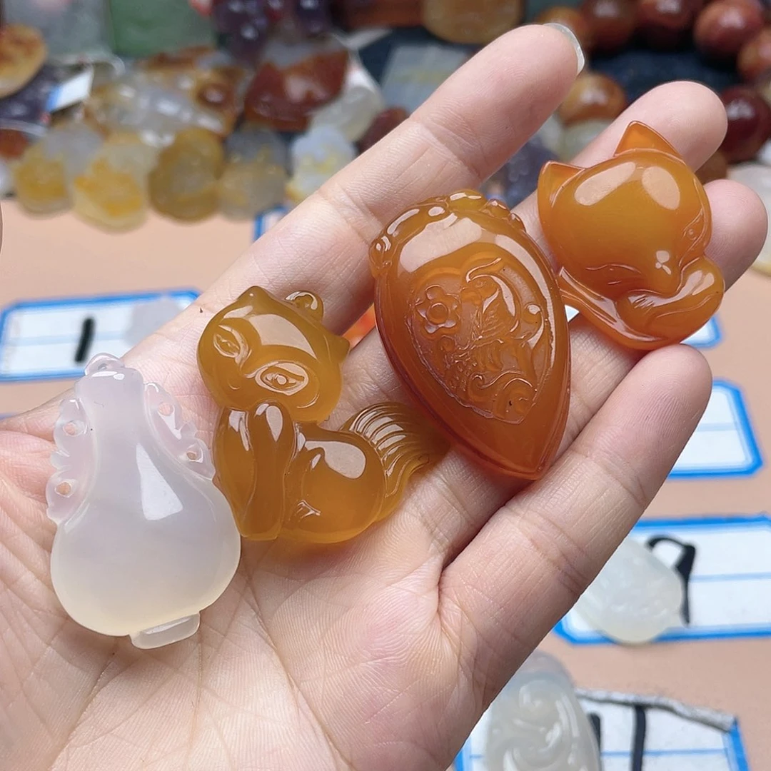 玛瑙/玉髓颈饰合金木****3