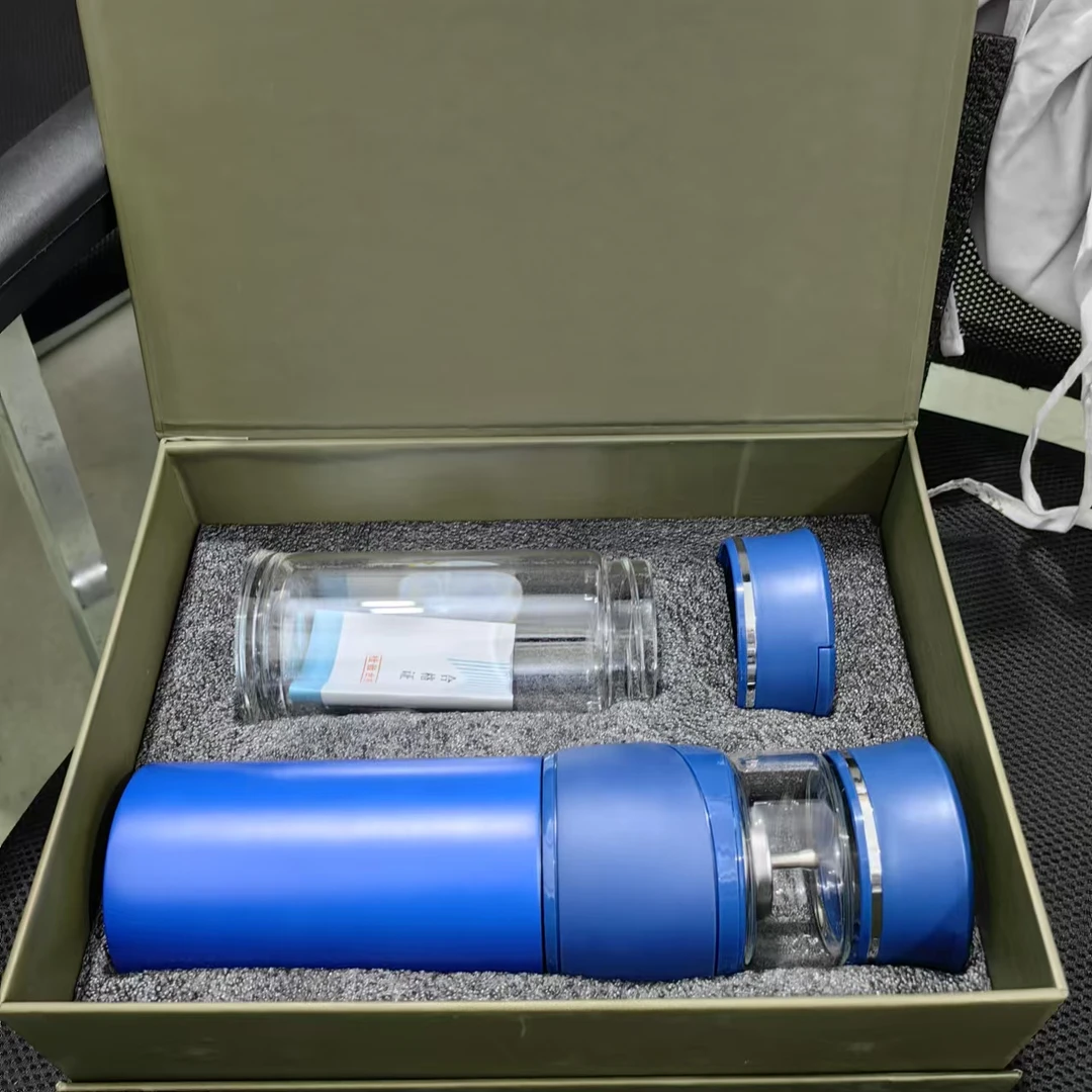 P81 两个装泡茶师水杯套装