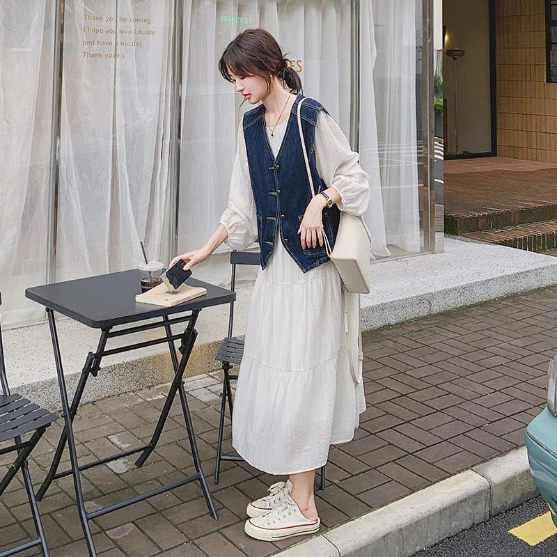 港风复古时尚牛仔马甲套装女2024春秋新款显瘦温柔风连衣裙两件套