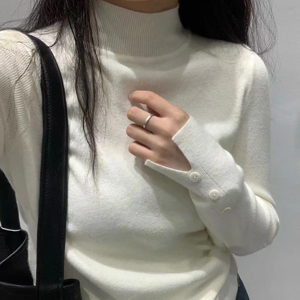 秋冬半高领韩系修身打底衫毛衣女新款内搭软糯百搭针织衫上衣外穿