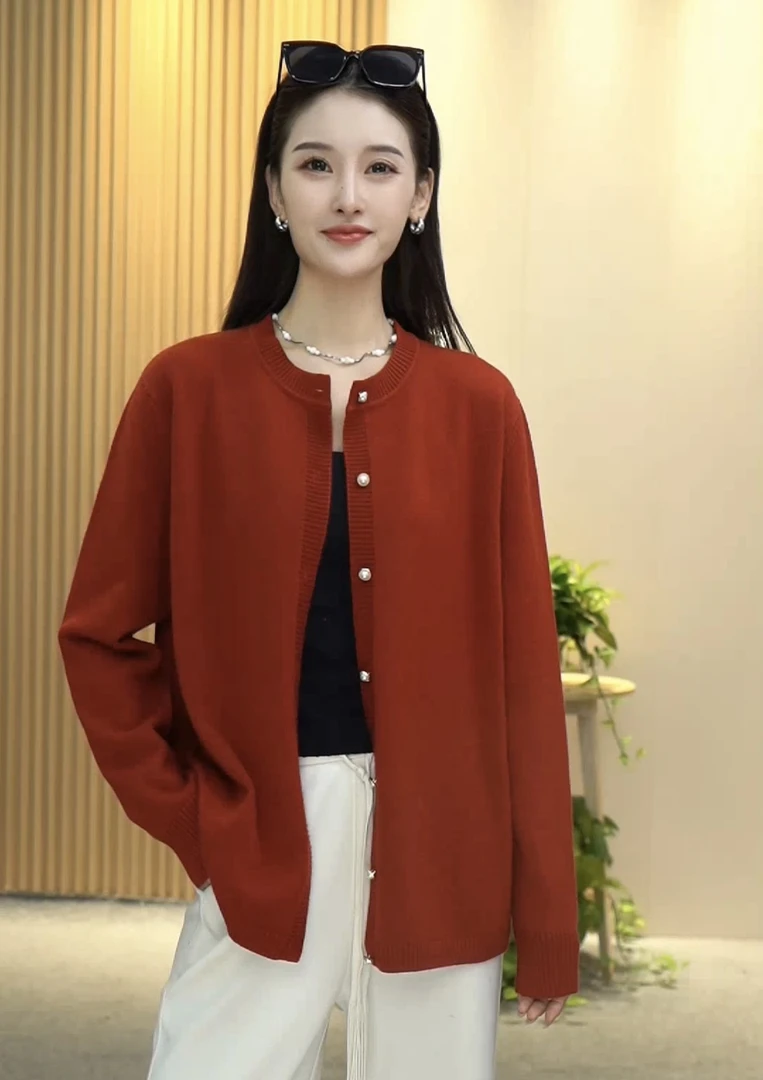 【Y&Q】春秋新款时尚珍珠扣小香风纯色百搭休闲宽松羊毛女针织开衫