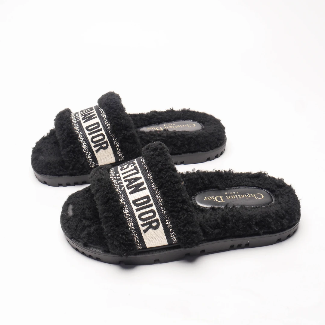 95新 Dior/迪奥 35/黑色印字毛拖鞋