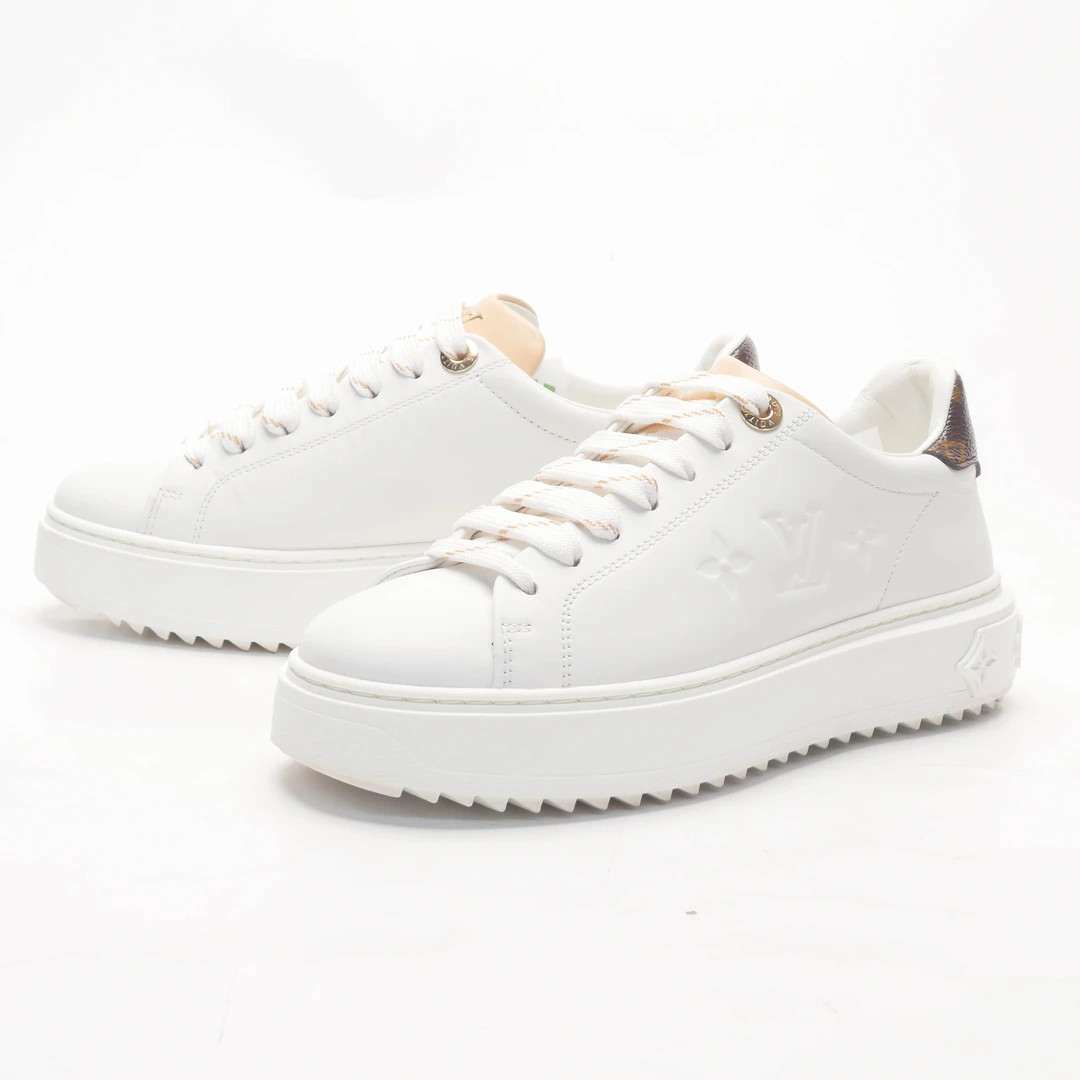 95新 LouisVuitton/路易威登 35/白色压花挂件松糕鞋/97新