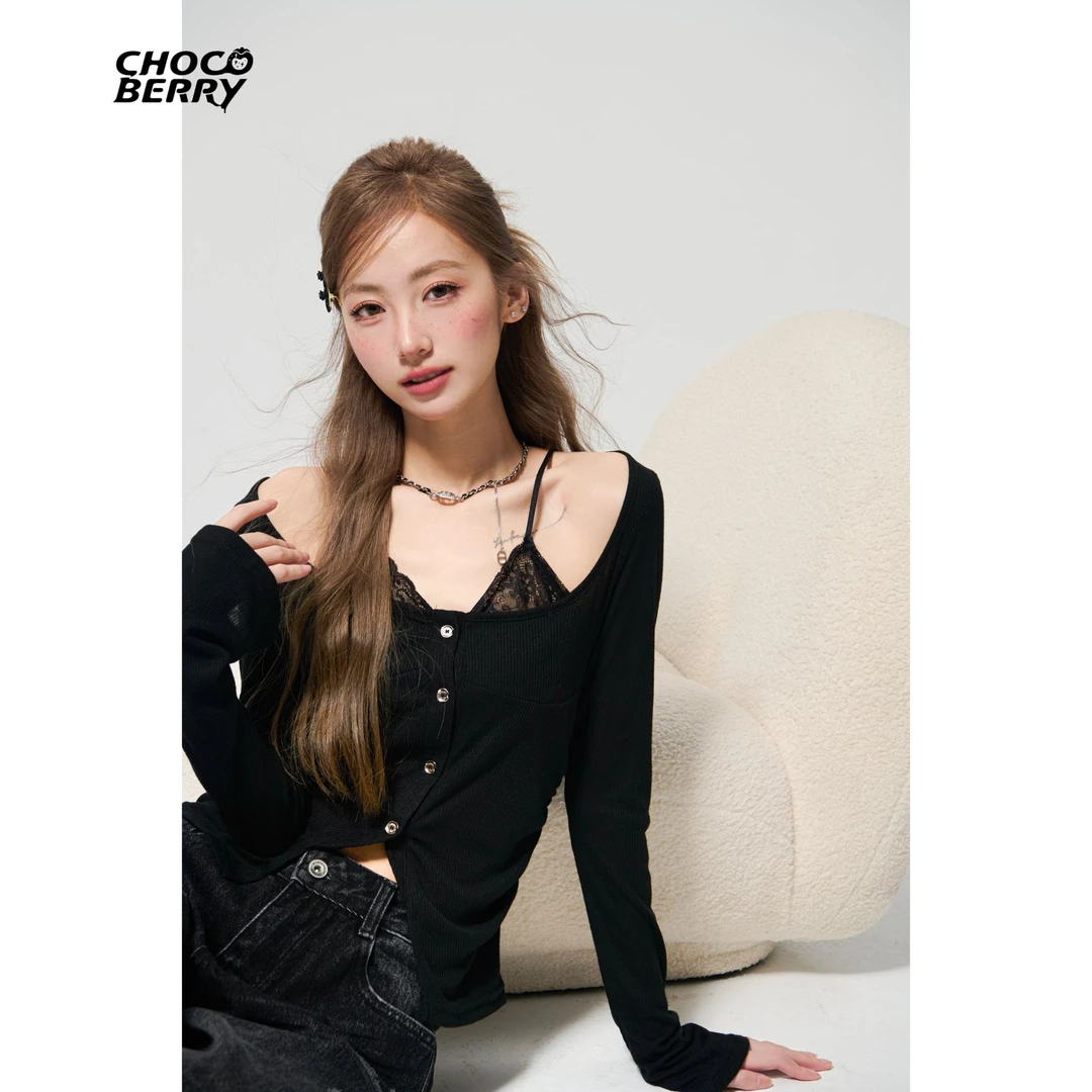 巧克莓 蕾丝拼接吊带假两件长袖