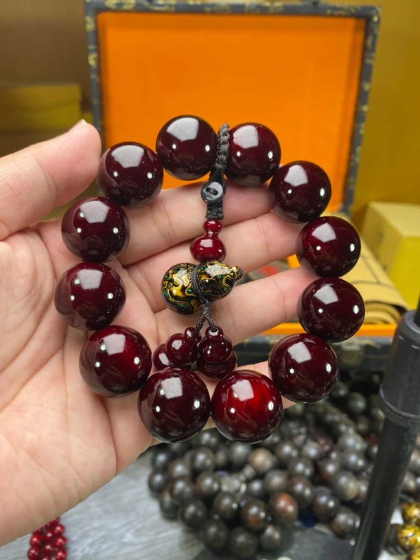 高透料血龙木2.0松木配黑金大漆葫芦+高端红木礼盒装