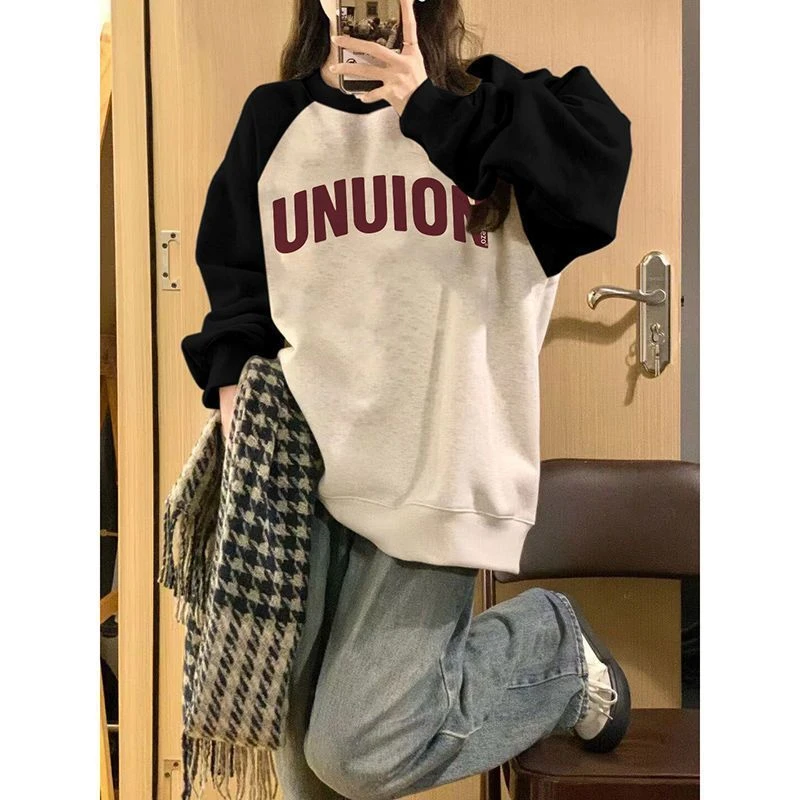 国潮牌美式小众拼接插肩袖圆领卫衣女春秋季薄款加绒宽松上衣ins