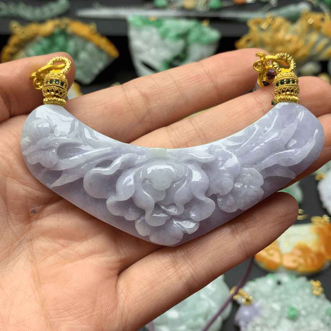 翡翠颈饰未镶嵌翡翠