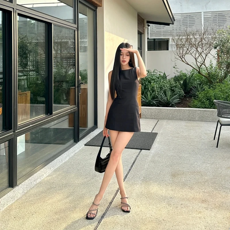 辣妹背心连衣裙女紧身收腰法式甜辣气质性感包臀显瘦黑色吊带裙子