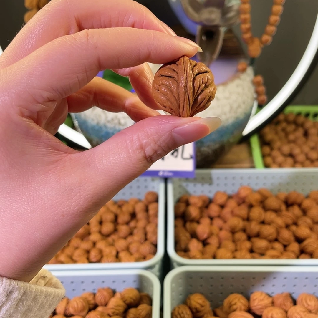 【闪购商品】桃核吊坠25霸王龙16颗