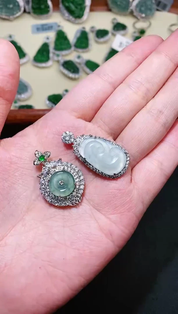 【闪购商品】翡翠颈饰未镶嵌清货 默认微瑕