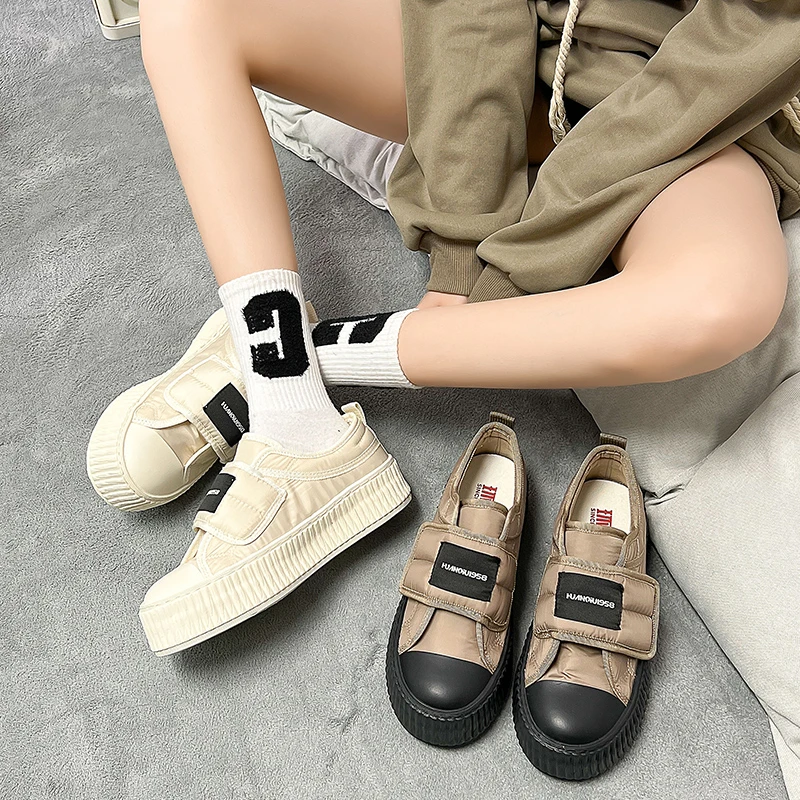 环球新款超火百搭潮鞋软底轻便舒适低帮韩版魔术贴板鞋