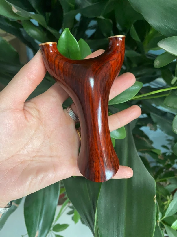 （短臂飞虎）小叶紫檀外宽75，撑头14，弓高12.5，铜头短臂飞虎