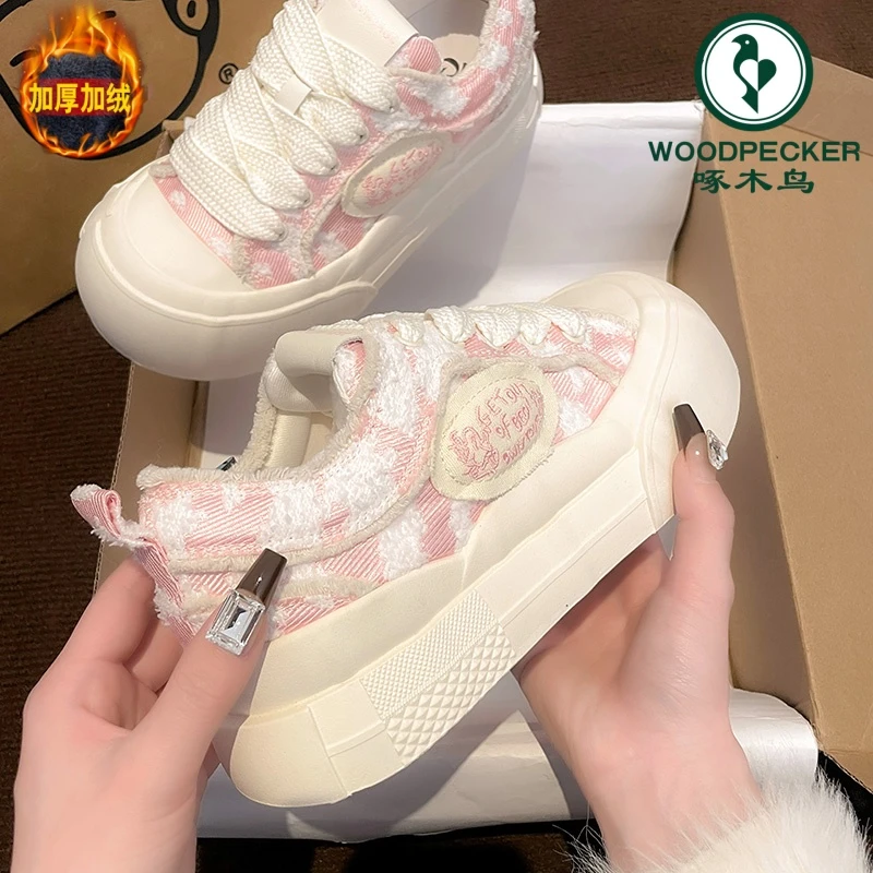 啄木鸟帆布鞋2024秋冬加绒新款小众设计云朵小白鞋学院风厚底板鞋