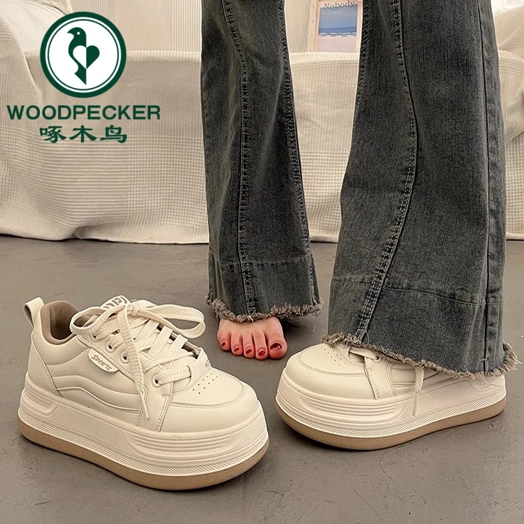啄木鸟超火厚底小白鞋女春秋时尚百搭小众板鞋2025爆款休闲运动鞋